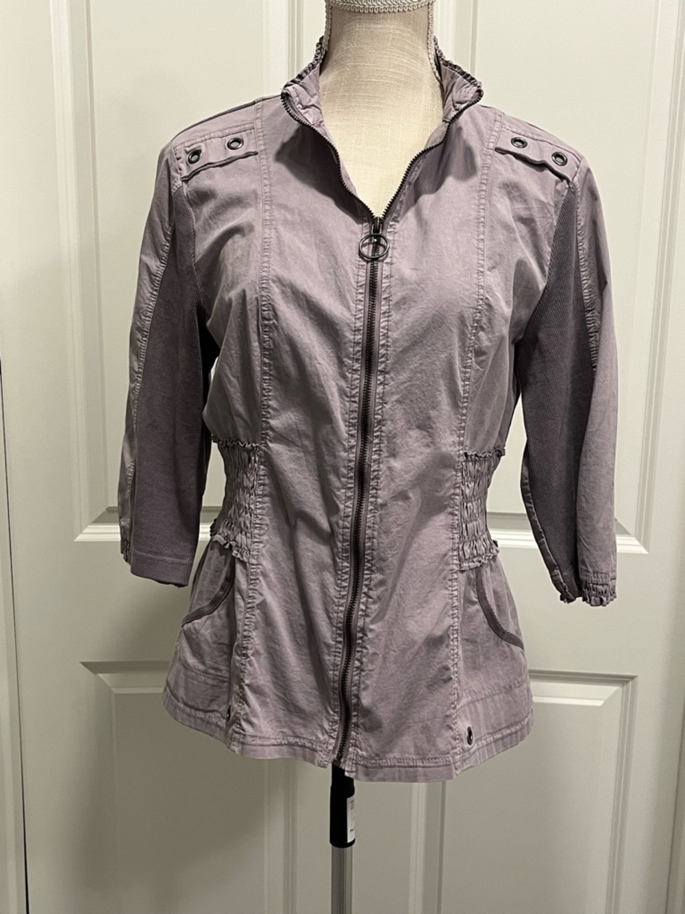 XCVI Fitted Gray Cargo Utility Jacket Zip Front Cotton 3/4 Sleeve Size Medium